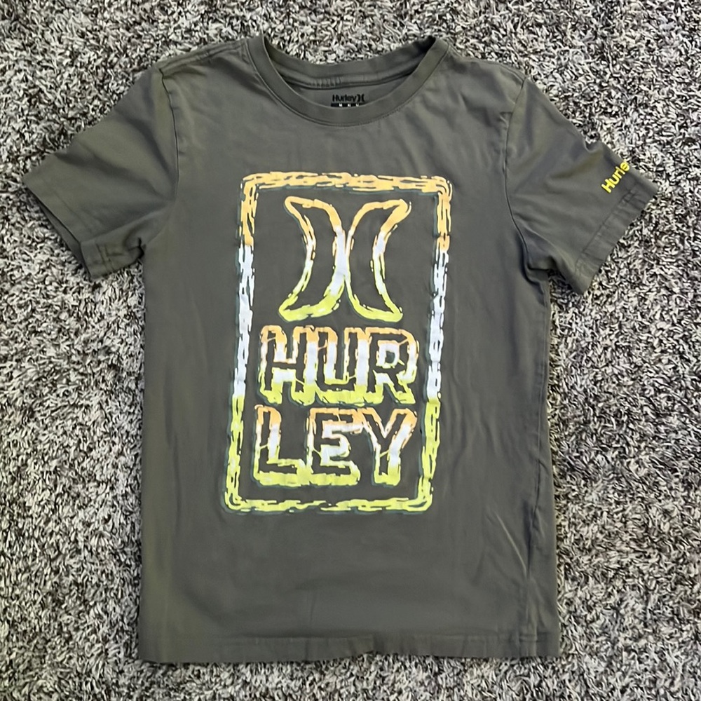 Boys slightly used Hurley shirt